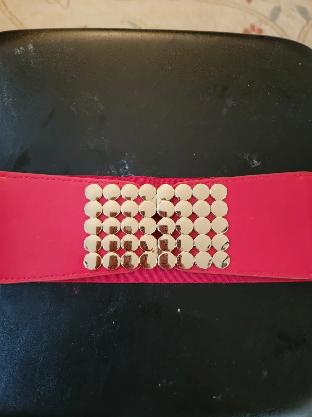 Wide Red Waist Belt with Gold Disc Accent Stretchy Sz 2(18/20)